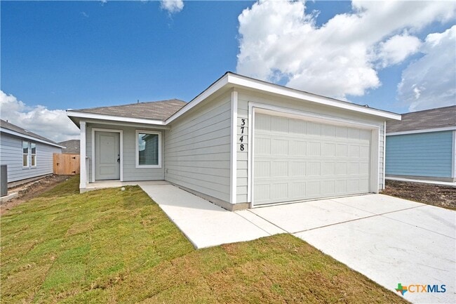3748 Axis Hl St in New Braunfels, TX - Foto de edificio - Building Photo