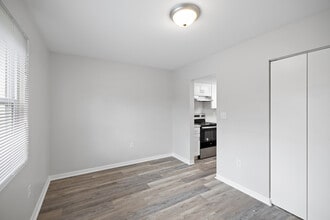 Wingate at Belle Meadows Apartments in Dayton, OH - Building Photo - Interior Photo