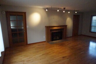 8885 Line Rd in Lynden, WA - Building Photo - Building Photo