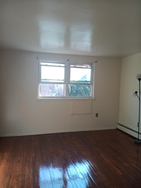 1464 E 84th St in Brooklyn, NY - Building Photo