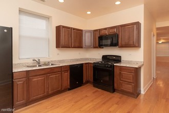 2537 N Kildare Ave-Unit -Unit 2 in Chicago, IL - Building Photo - Building Photo