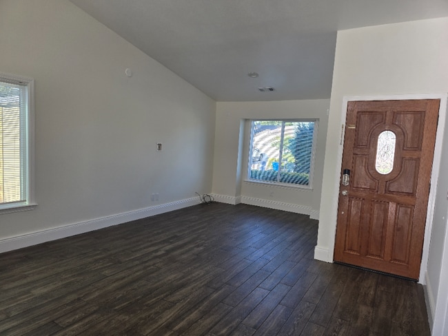 6141 Starling Dr in Gilroy, CA - Building Photo - Building Photo