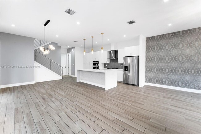 4420 NW 81st Ave in Doral, FL - Building Photo - Building Photo