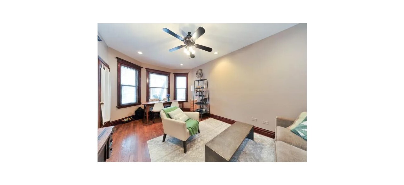 3506 N Damen Ave, Unit Apt 1 in Chicago, IL - Building Photo