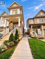 8622 Chickory Trail in Niagara Falls, ON - Building Photo