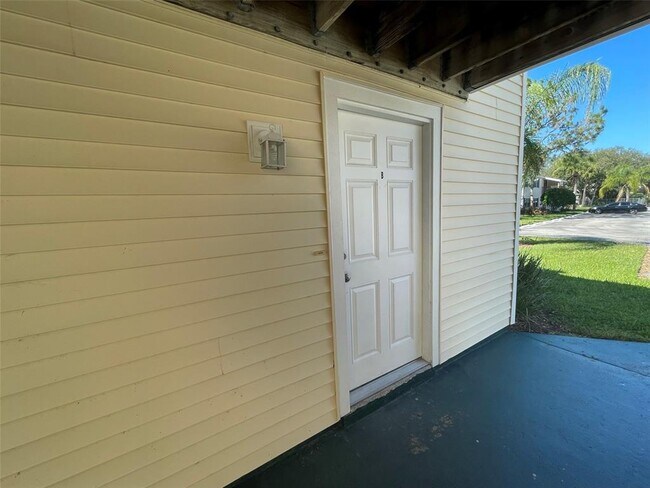 139 Hunter Lake Dr in Oldsmar, FL - Building Photo - Building Photo