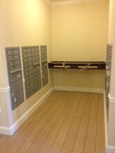 122 Edgemere Rd, Unit 306 in Boston, MA - Building Photo - Building Photo