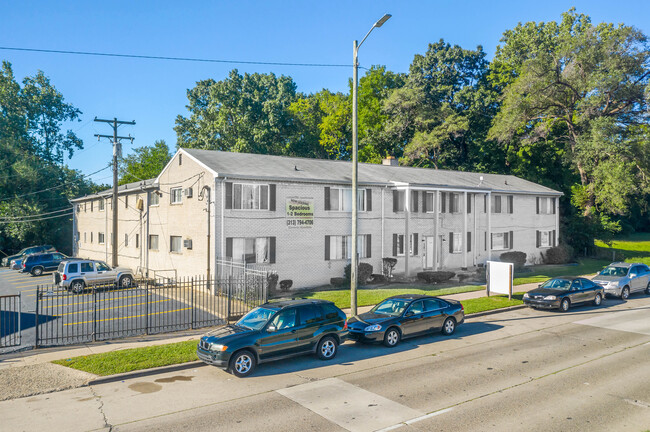 Lahser & Six Apartments in Detroit, MI - Building Photo - Building Photo