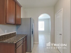 10823 Spring Brook Pass Dr in Humble, TX - Building Photo - Building Photo