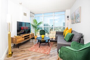 18 Yonge St, Unit SI ID1403791P in Toronto, ON - Building Photo