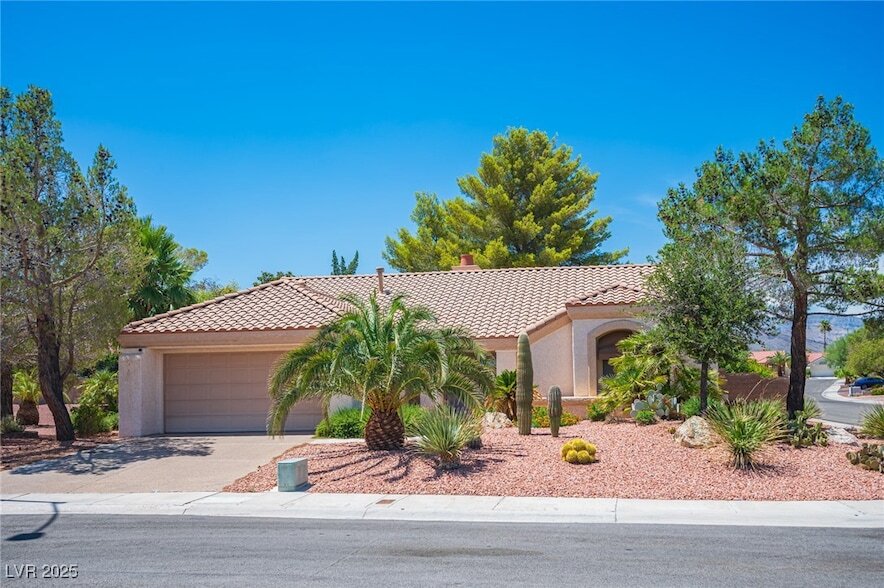 9053 Firebird Dr in Las Vegas, NV - Building Photo