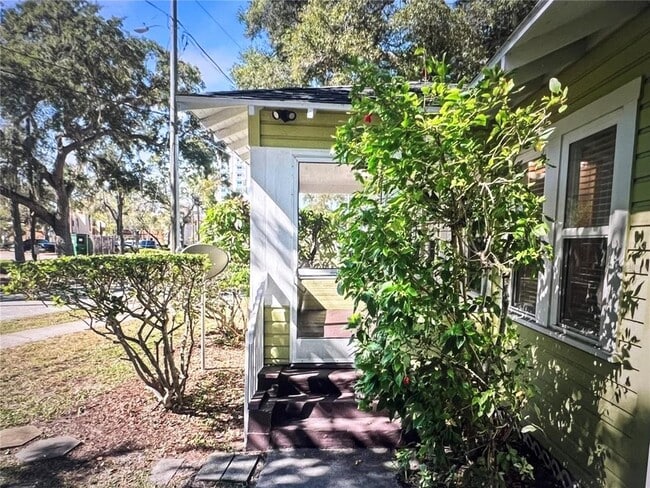 1160 Grove St in Clearwater, FL - Building Photo - Building Photo