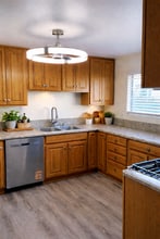 842 N Screenland Dr, Unit #C in Burbank, CA - Building Photo - Building Photo