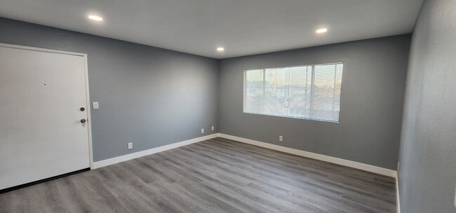 1203 W 164th St, Unit 3 in Gardena, CA - Building Photo - Building Photo
