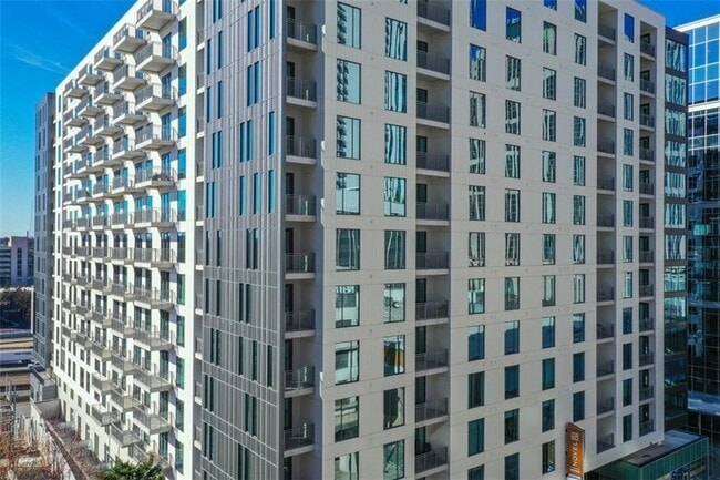 1140 Spring St NW, Unit 7435-2B in Atlanta, GA - Foto de edificio - Building Photo