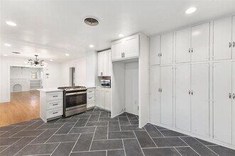 2438 Emmett St in Dallas, TX - Building Photo - Building Photo