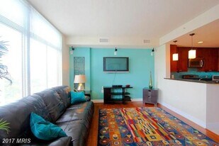 3650 S Glebe Rd in Arlington, VA - Building Photo