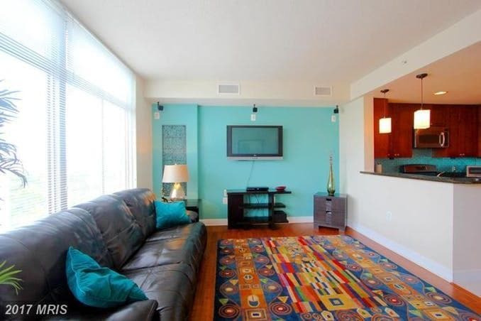 3650 S Glebe Rd in Arlington, VA - Building Photo