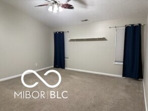 10450 Lookout Ln in Indianapolis, IN - Building Photo - Building Photo