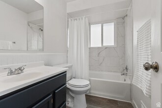 2022 E 4500 S in Holladay, UT - Building Photo - Building Photo