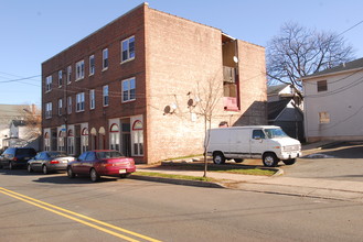 84-88 Throop Ave in New Brunswick, NJ - Building Photo - Building Photo