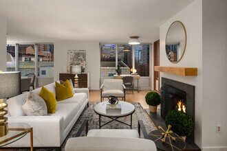 1000 Union St in Seattle, WA - Building Photo - Building Photo