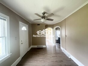 1685 Northwest Dr in Des Moines, IA - Building Photo - Building Photo