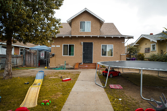 816 Alamitos Ave in Long Beach, CA - Building Photo - Building Photo