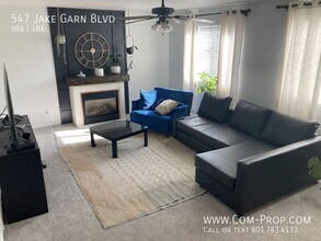 547 Jake Garn Blvd in Salt Lake City, UT - Building Photo - Building Photo