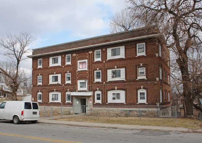 3809 Brooklyn Ave in Kansas City, MO - Building Photo - Building Photo