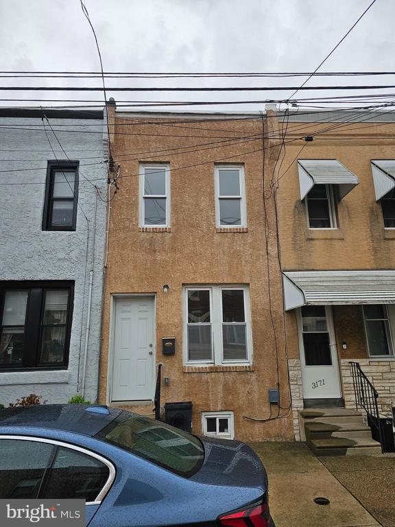 property at 3173 Salmon St