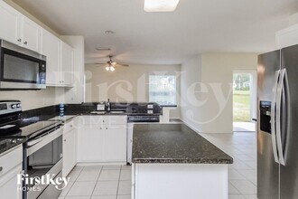 17006 Falconridge Rd in Fish Hawk, FL - Building Photo - Building Photo