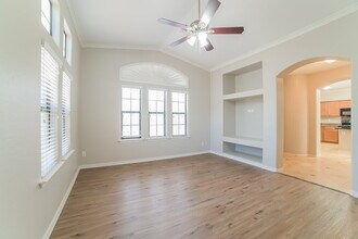 2302 W Jake Haven in Phoenix, AZ - Foto de edificio - Building Photo