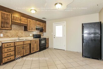 4651 N 79th Dr in Phoenix, AZ - Building Photo - Building Photo