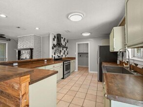 111 Henderson St in Deridder, LA - Building Photo - Building Photo