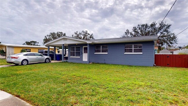 4728 W Bay Ave in Tampa, FL - Building Photo - Building Photo