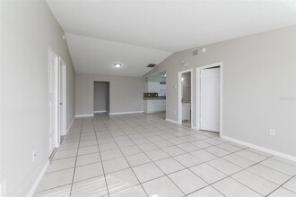 240 Balboa Dr, Unit 308 in Kissimmee, FL - Building Photo - Building Photo