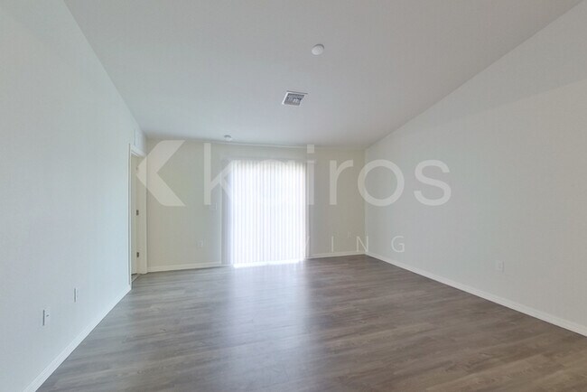 18318 Gibraltar Ln in Lehigh Acres, FL - Foto de edificio - Building Photo