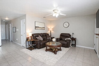 Chateau Audubon Apartments in Thibodaux, LA - Building Photo - Building Photo