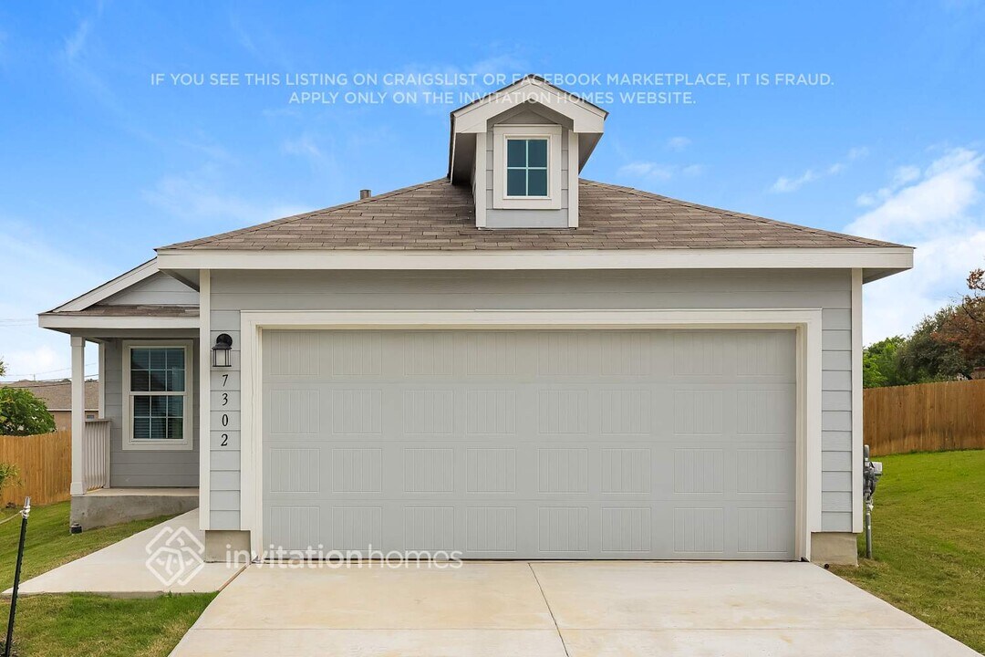 7302 Adaja Riv in San Antonio, TX - Building Photo