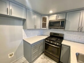 1371 S Walnut St in Anaheim, CA - Building Photo - Building Photo