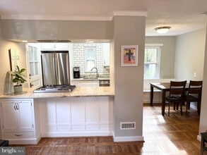 819 S Irving St in Arlington, VA - Building Photo - Building Photo