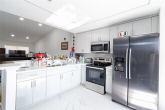 9502 Southwest 151 Court in Miami, FL - Building Photo - Building Photo