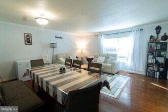 6413 Blarney Stone Ct in Springfield, VA - Building Photo - Building Photo