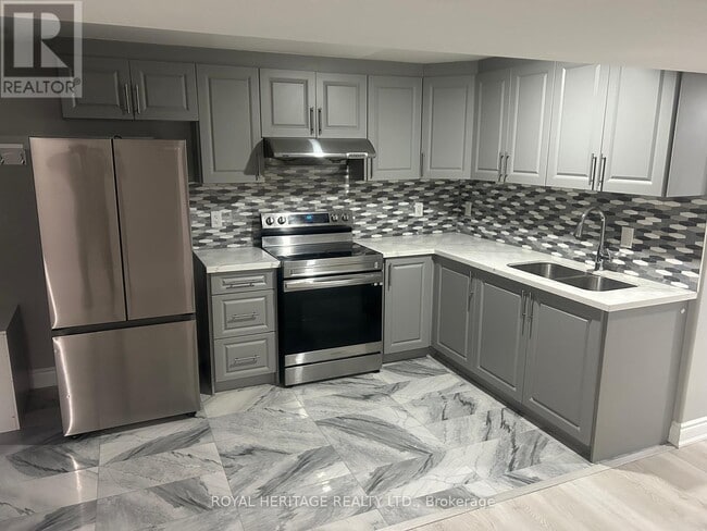 11 Bellotti Crescent in Ajax, ON - Building Photo - Building Photo