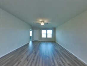 5120 Saddle Clb Dr in Georgetown, TX - Building Photo - Building Photo