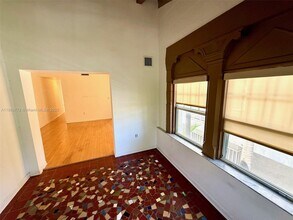 1528 Drexel Ave in Miami Beach, FL - Building Photo - Building Photo