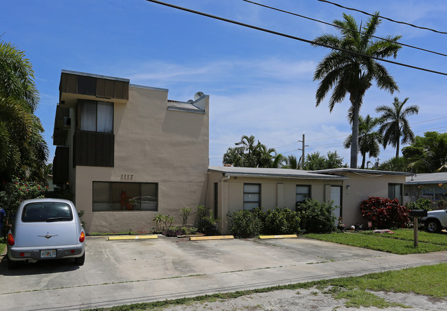 1117 NE 16th Ct in Fort Lauderdale, FL - Building Photo - Building Photo