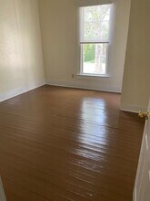 1018 Chestnut St in San Marcos, TX - Building Photo - Building Photo