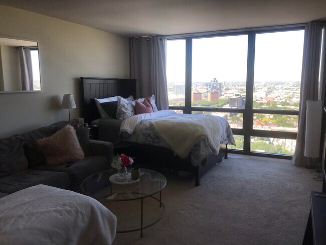 1636 N Wells St, Unit 3214